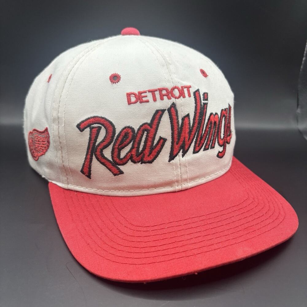 Vintage Detroit Red Wings 90s Sports Specialties SnapBack Hat Script Twill NHL